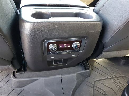 Used 2024 Chevrolet Suburban RST w/ Luxury Package image 14