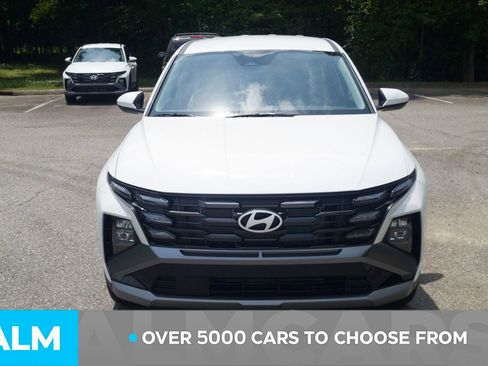 Used 2025 Hyundai Tucson SE FWD image 3