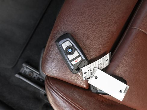 Used 2017 BMW 230i Coupe image 42