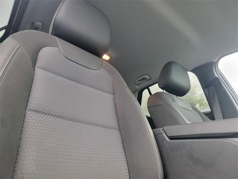 Certified 2024 Chevrolet Trax LT w/ Driver Confidence Package image 21