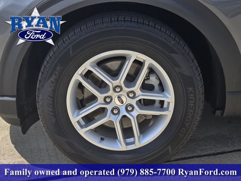 New 2026 Ford Explorer Active w/ Active Comfort Package RWD image 8