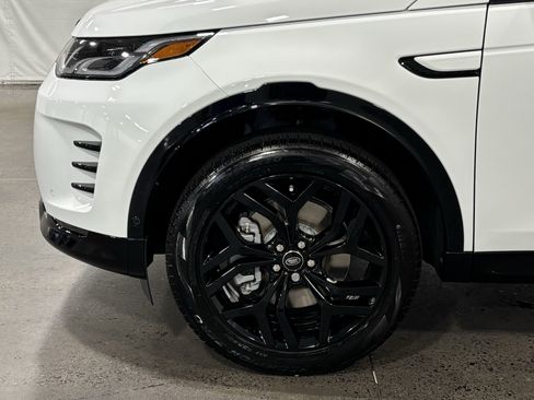 New 2026 Land Rover Discovery Sport Landmark AWD/4WD image 10