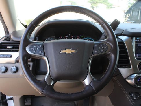 Used 2020 Chevrolet Tahoe Premier AWD/4WD image 10