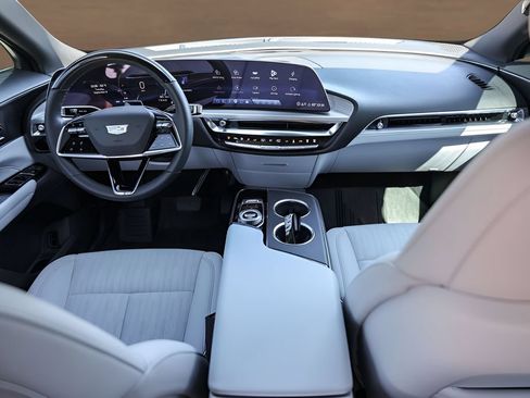Certified 2026 Cadillac Lyriq Luxury w/ LPO, Floor Liner Package AWD/4WD image 23