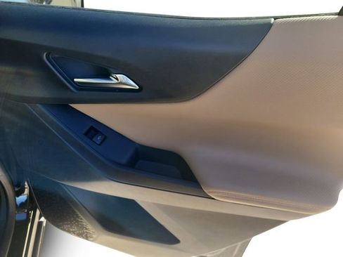 New 2026 Chevrolet Equinox ACTIV image 25