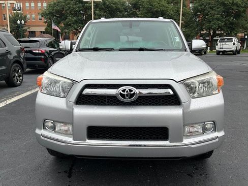 Used 2011 Toyota 4Runner SR5 w/ Premium Pkg w/Leather RWD image 2