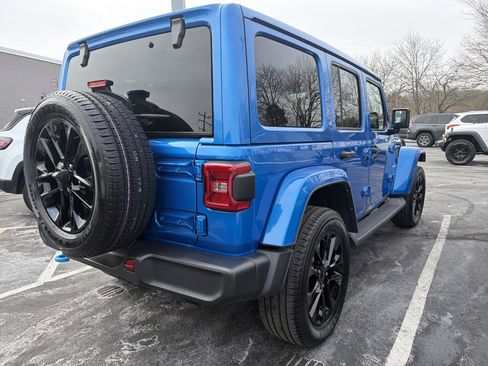 Certified 2023 Jeep Wrangler Sahara w/ Cold Weather Group image 6