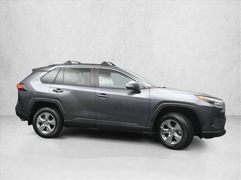 Used 2022 Toyota RAV4 XLE image 3