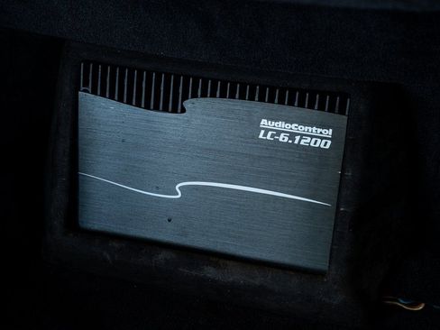 Used 2011 Aston Martin DB9 Coupe image 49