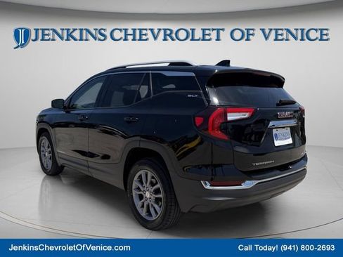 Used 2023 GMC Terrain SLT AWD/4WD image 7