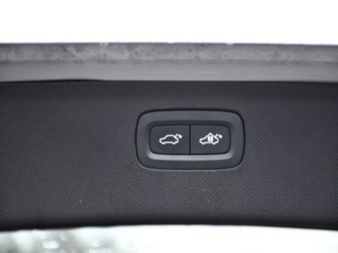 Used 2025 Volvo XC90 B6 Plus image 22