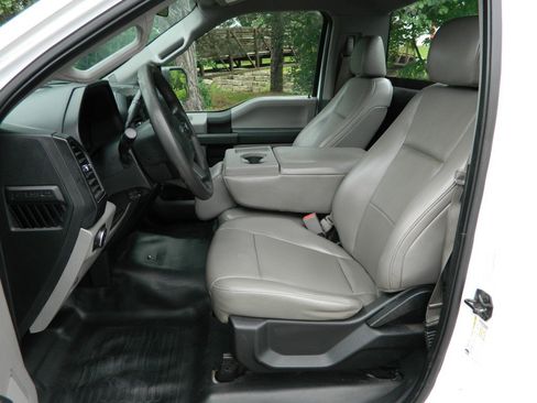 Used 2017 Ford F150 XL w/ Equipment Group 101A Mid RWD image 11