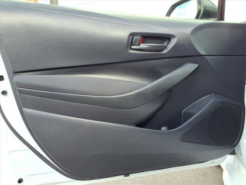 Certified 2025 Toyota Corolla LE image 16