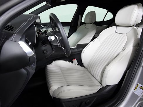 Used 2024 Genesis G70 2.5T w/ Sport Prestige Package image 16