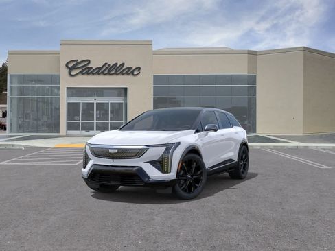 New 2026 Cadillac Optiq Sport 2 w/ LPO, ONYX Package AWD/4WD image 8