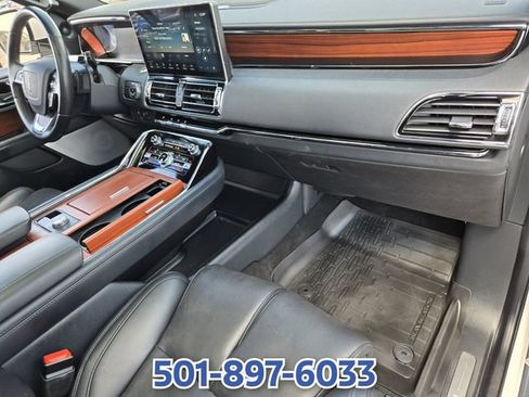 Used 2024 Lincoln Navigator Reserve AWD/4WD image 19