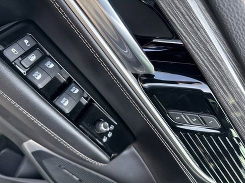 Used 2022 Jeep Wagoneer Series II w/ Premium Group I AWD/4WD image 21