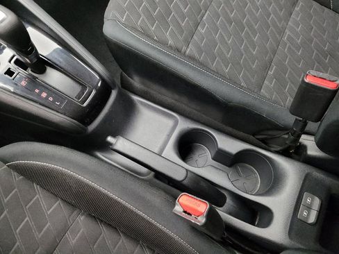 Used 2022 Nissan Kicks S FWD image 26