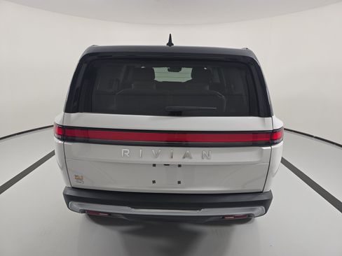 Used 2024 Rivian R1S Adventure AWD/4WD image 4