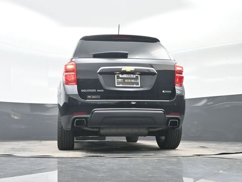 Used 2017 Chevrolet Equinox Premier w/ Enhanced Convenience Package AWD/4WD image 29