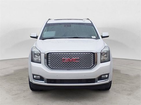 Used 2016 GMC Yukon Denali w/ Open Road Package image 8