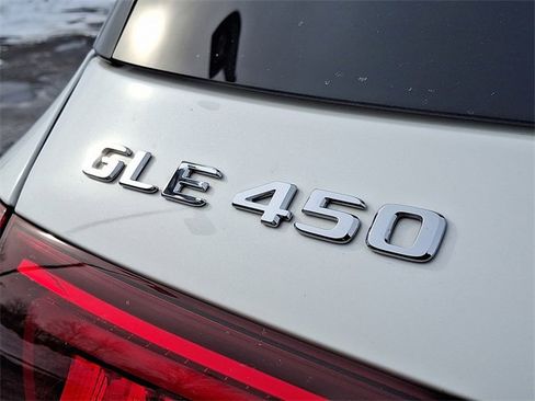 Used 2023 Mercedes-Benz GLE 450 4MATIC image 32