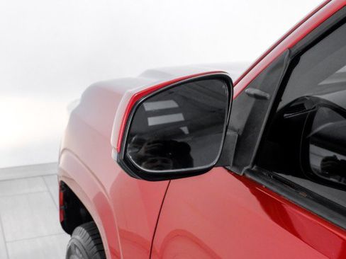 Used 2018 Toyota Tacoma SR RWD image 50