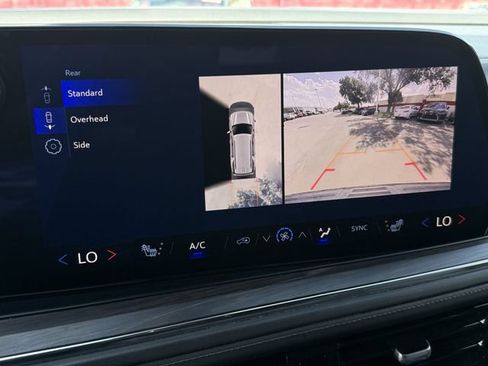 Used 2025 Chevrolet Tahoe LT AWD/4WD image 18