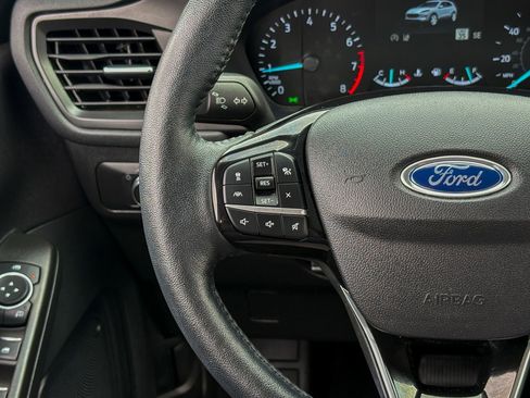 Used 2021 Ford Escape SE w/ Cold Weather Package AWD/4WD image 28