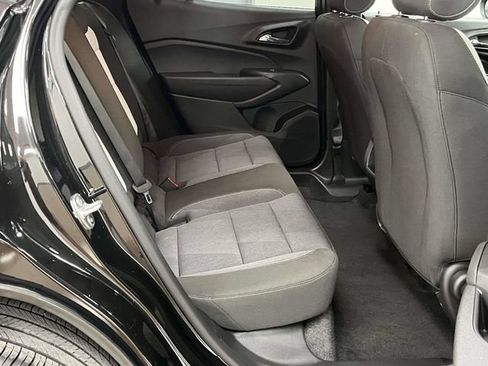Used 2025 Chevrolet Trax LS FWD image 23