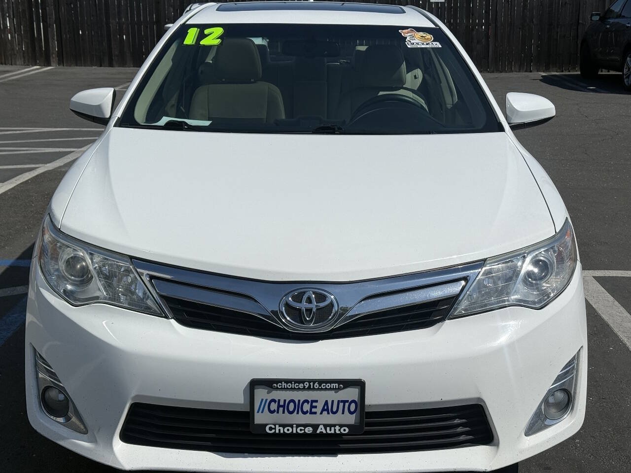 Used 2012 Toyota Camry XLE FWD image 2