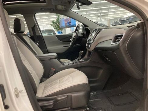 Used 2019 Chevrolet Equinox LT AWD/4WD image 11
