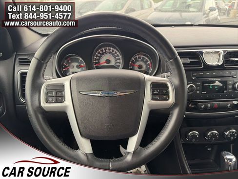Used 2013 Chrysler 200 Limited image 10