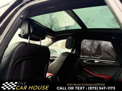 Used 2017 Porsche Macan image 19