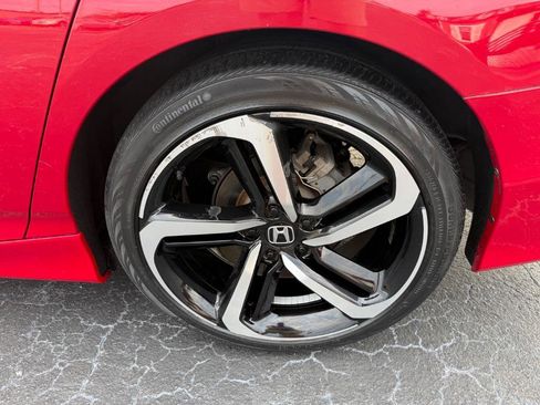 Used 2018 Honda Accord Sport image 20