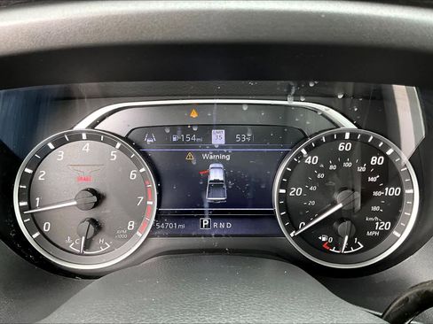 Used 2021 Nissan Titan SV w/ SV Convenience Package image 24