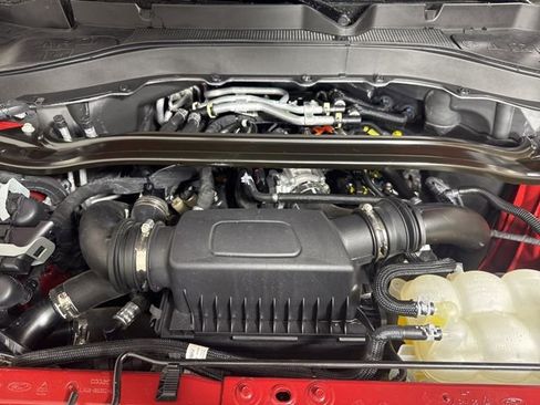 Certified 2023 Ford Explorer Platinum w/ Technology Package image 9