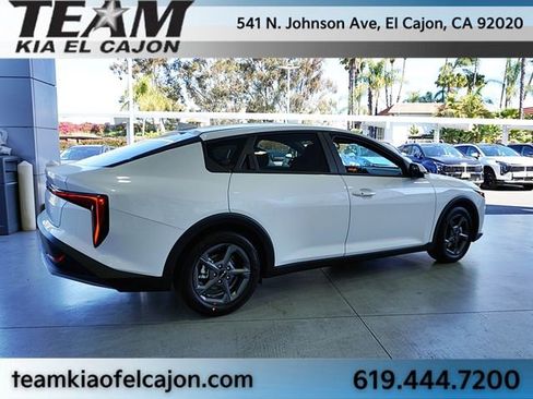 New 2026 Kia K4 LXS image 9