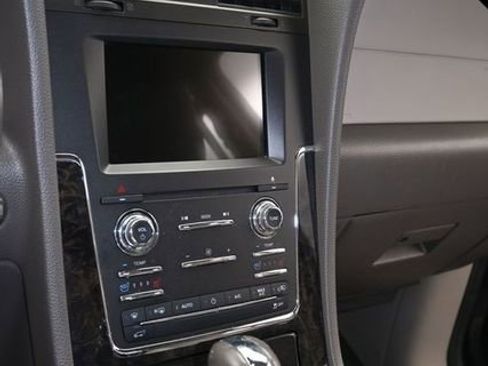 Used 2017 Lincoln Navigator Select image 23