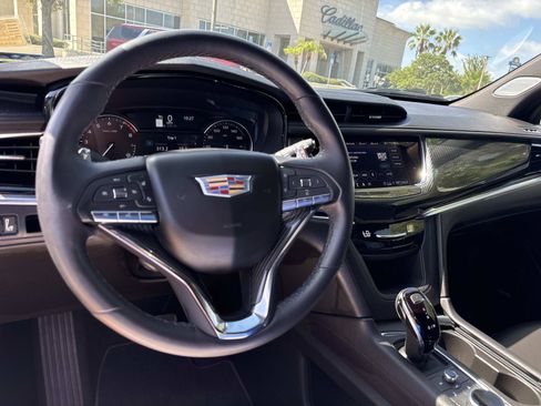 Certified 2025 Cadillac XT6 Sport AWD/4WD image 16
