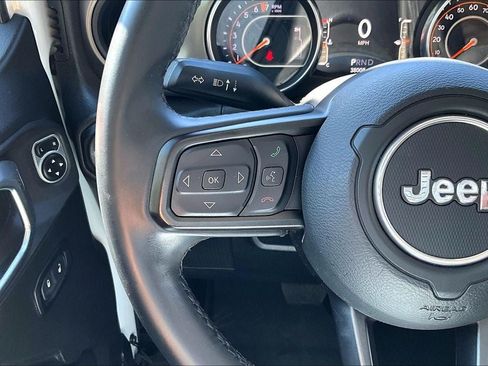 Used 2018 Jeep Wrangler Sport AWD/4WD image 21