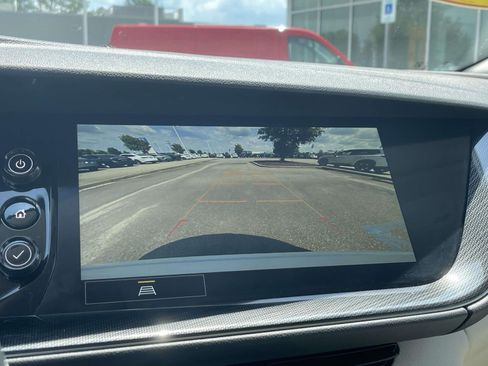 Used 2022 Buick Envision Preferred FWD image 27