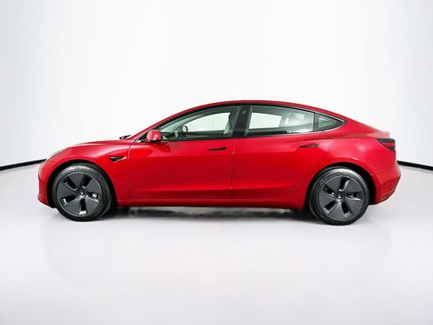 Used 2023 Tesla Model 3 Standard Range image 4