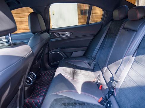 Used 2020 Alfa Romeo Giulia Quadrifoglio w/ Nero Edizione image 27