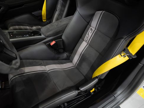 Used 2018 Porsche 911 GT3 RWD image 10