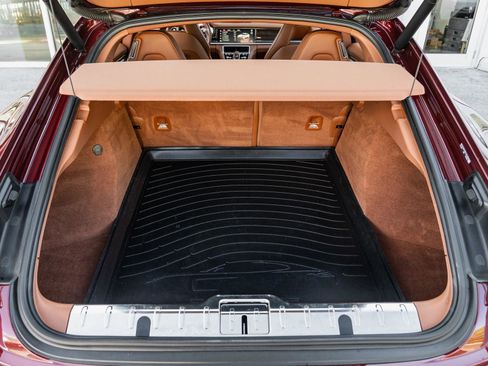 Used 2023 Porsche Panamera 4 image 54