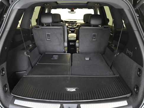 Used 2021 Cadillac XT6 Premium Luxury AWD/4WD image 5