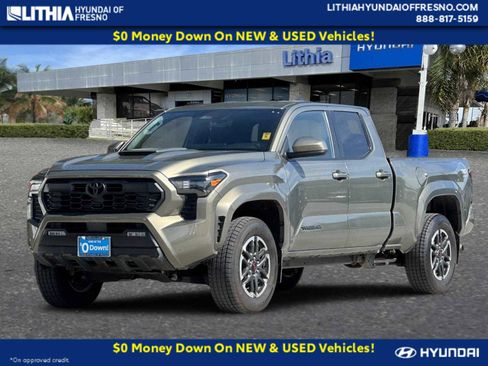 Used 2024 Toyota Tacoma TRD Sport image 1