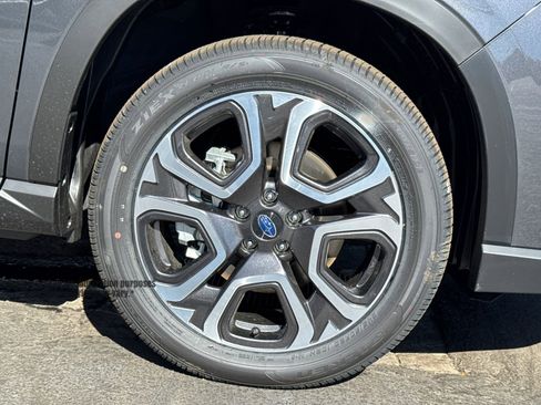 New 2026 Subaru Ascent Limited w/ Popular Package #2 image 4