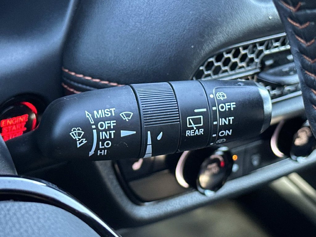 Used 2025 Honda HR-V Sport image 31
